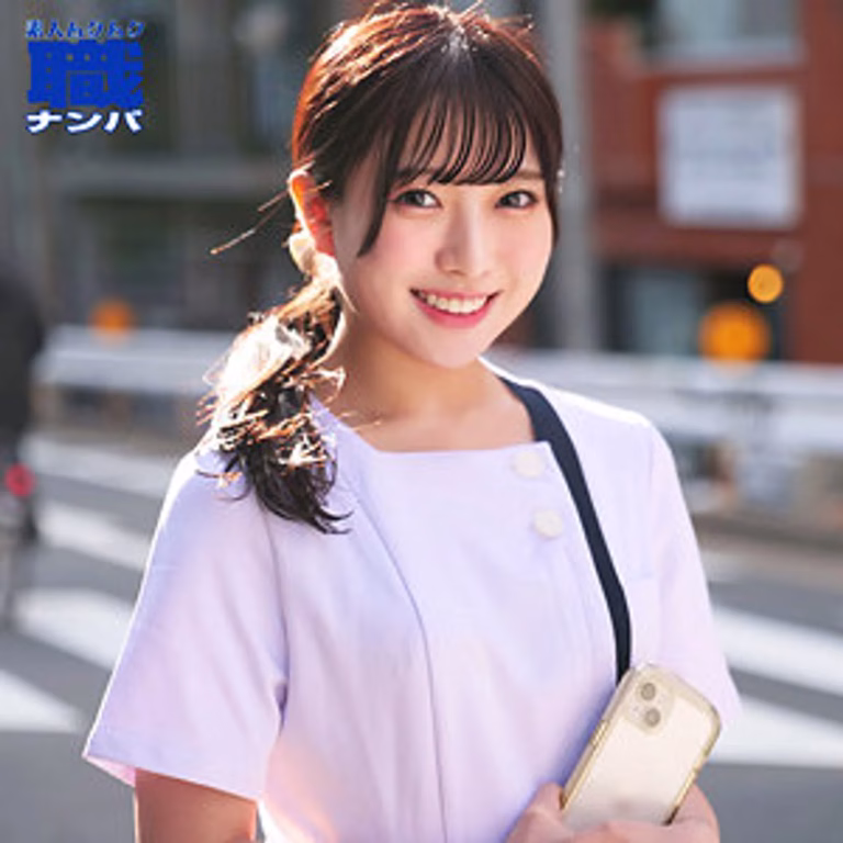 【SMJS-033】素人美乳ナースかなさんをガチナンパ！照れ顔悶絶の潮吹き中出しSEX！