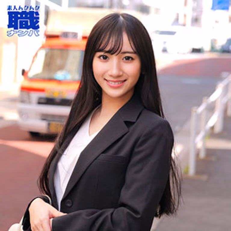 【SMJS-155】素人美少女まりなさんをナンパ！訪問販売中の営業女子を中出しSEXで直撃！
