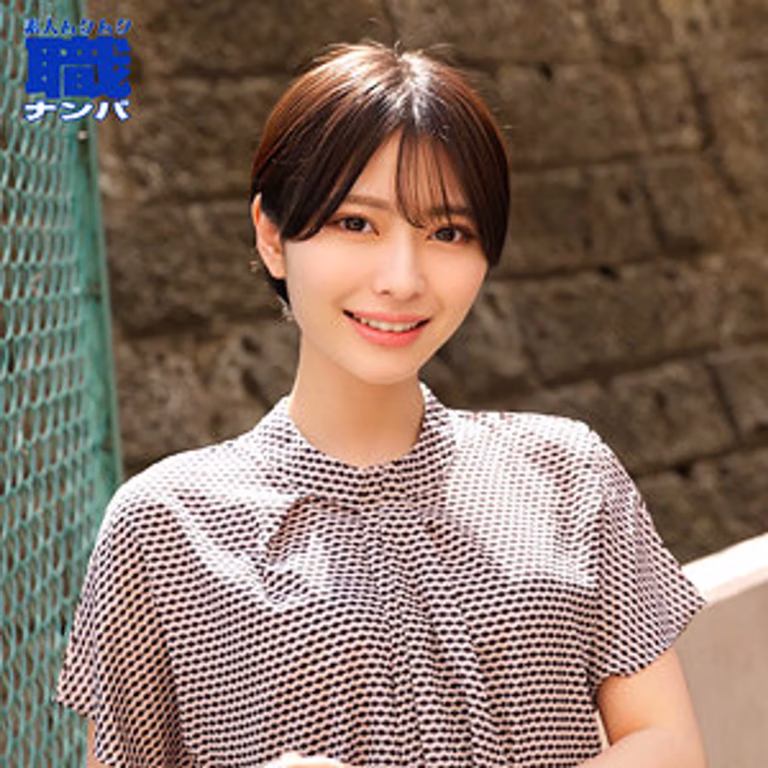 【SMJS-163】素人清楚系美容部員もとかさん(23)をナンパ！エッチな接客からフェラ＆中出し展開へ！