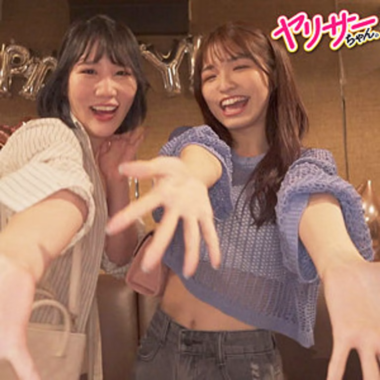 【YRYR-012】素人巨乳美女ももがサンタコスで乱交参戦！4Pから中出しまでハメまくる98分！